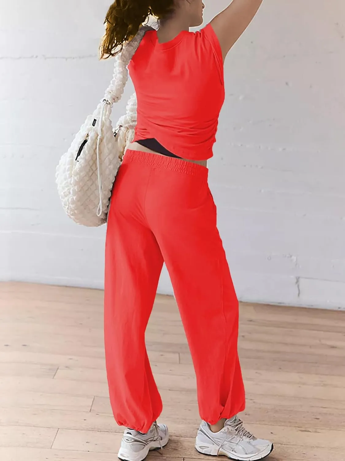 Women 2 Piece Outfit Set Loungewear Cropped Tops and Jogger Sweatpant Matching Set Coordinated Sweatsuit with Pockets